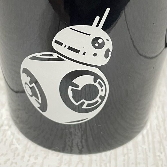Star Wars BB-8 Black Travel Mug - Picture 8 of 11
